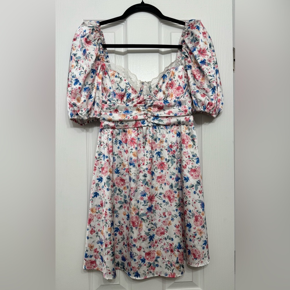 For Love and Lemons Juliet Floral Satin Puff
Sleeve Mini Dress Size Small - Picture 4 of 7